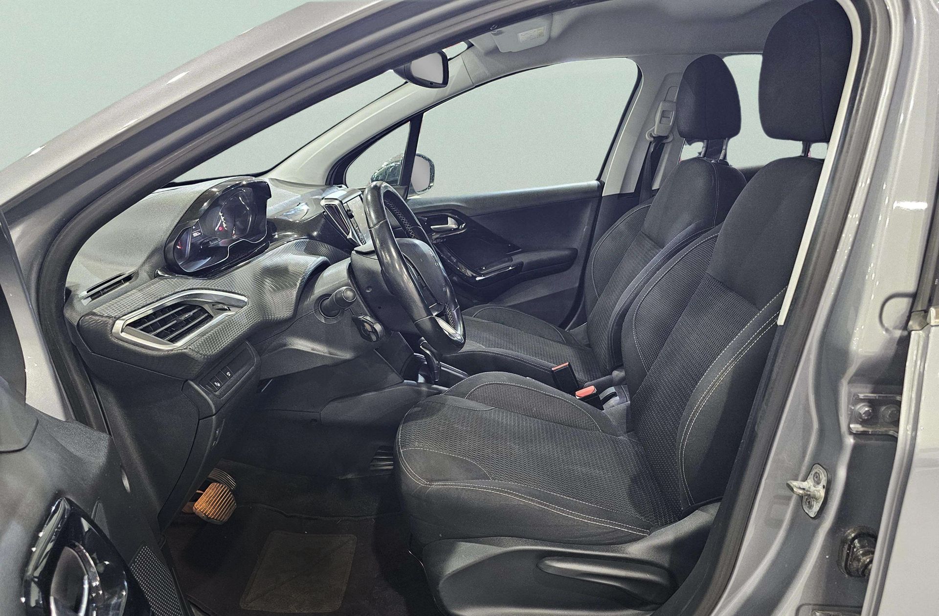 Peugeot 208 PureTech 110 Tech Edition - foto 12