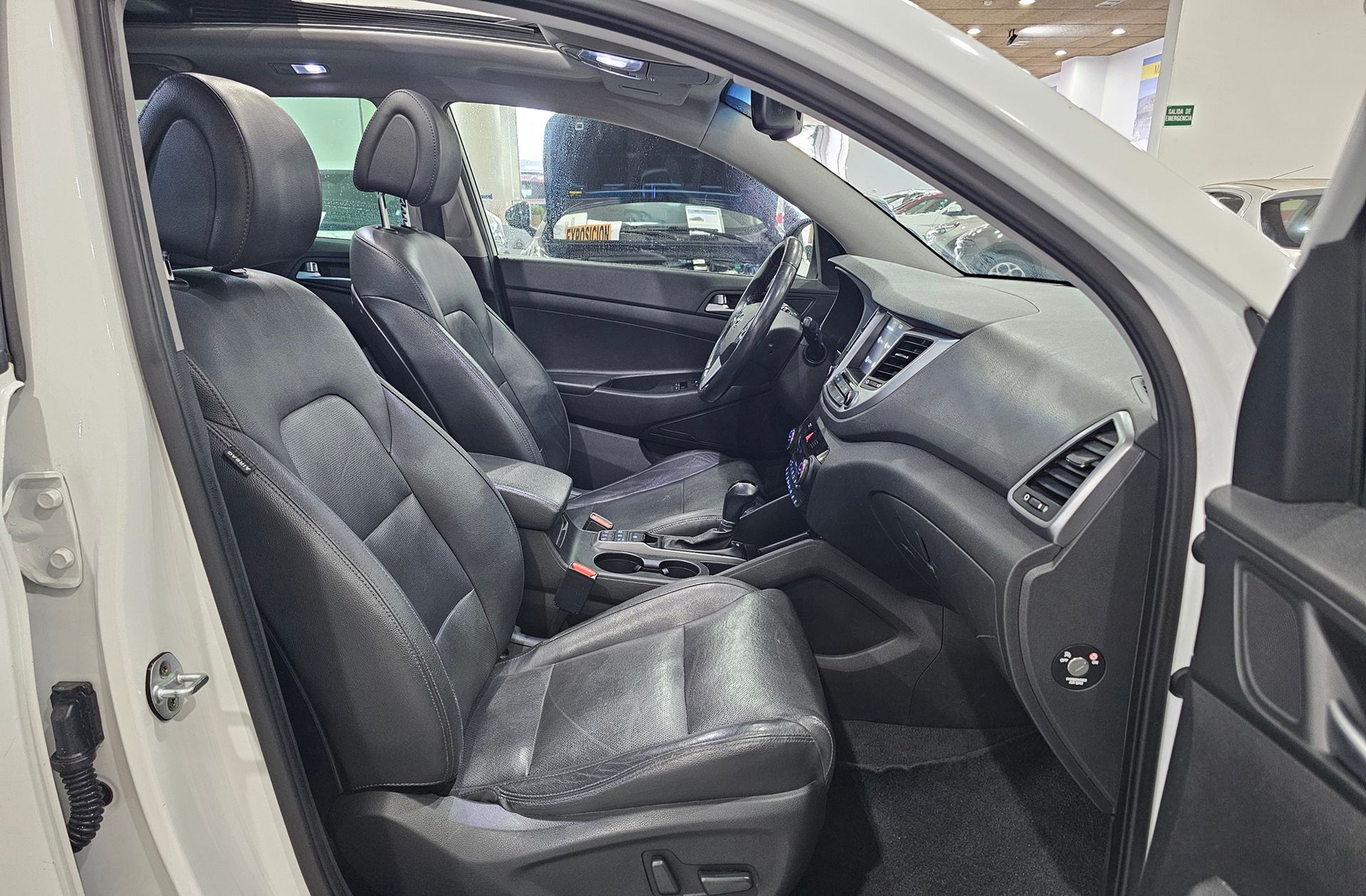 Hyundai Tucson 1.7 CRDi BlueDrive Style DCT 4x2 - foto 22