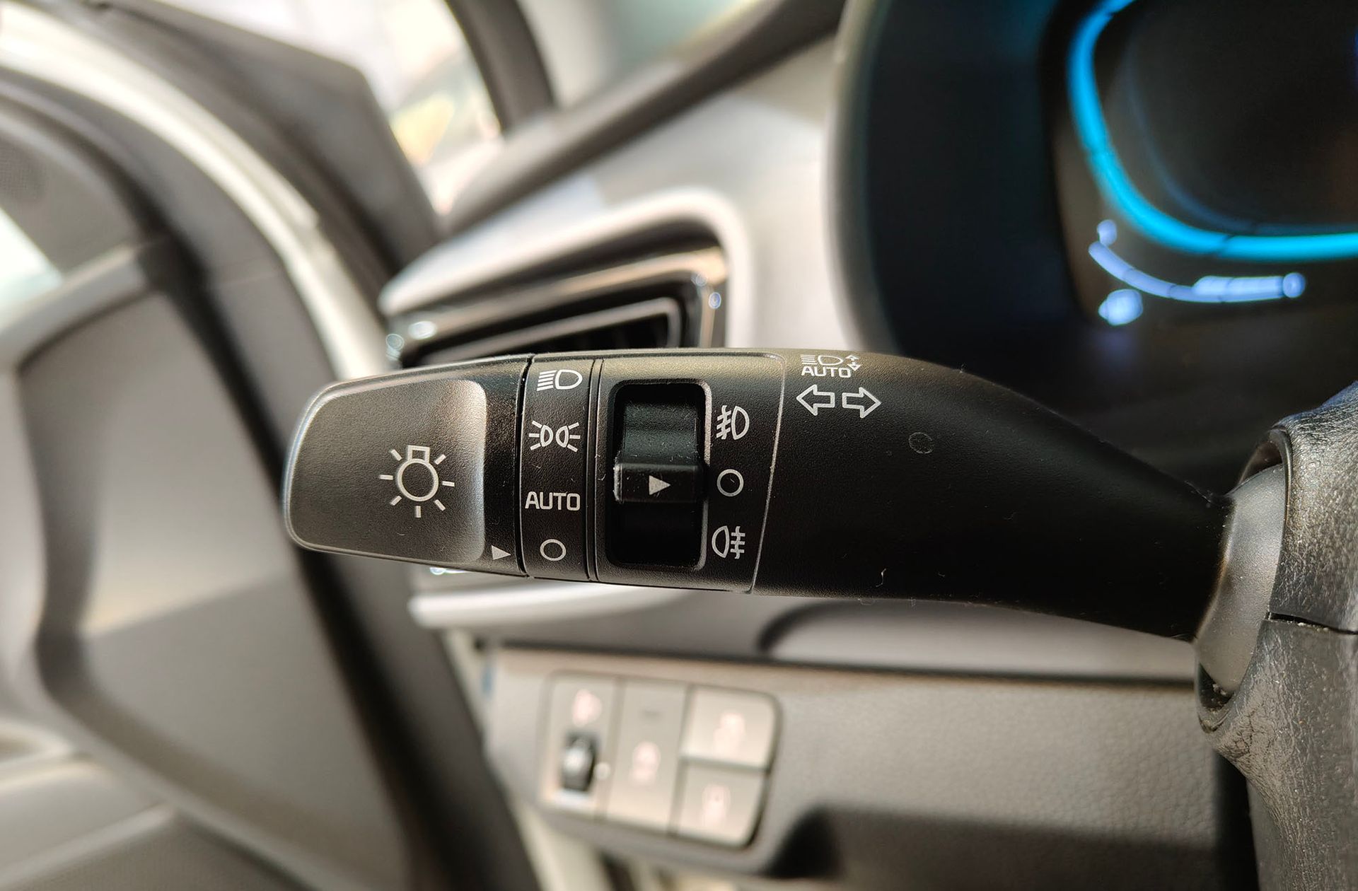 Kia Stonic 1.0 T-GDi MHEV Drive - foto 26