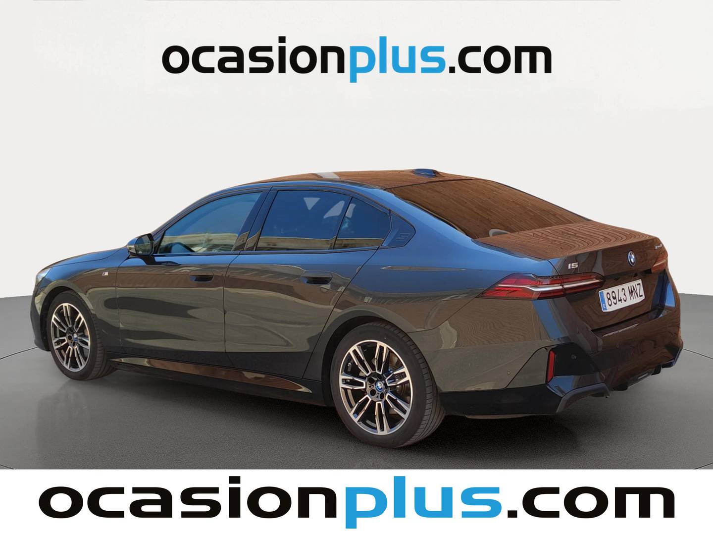 Foto trasera BMW i5 BMW i5 eDrive40 (340 CV) Pack M izquierda