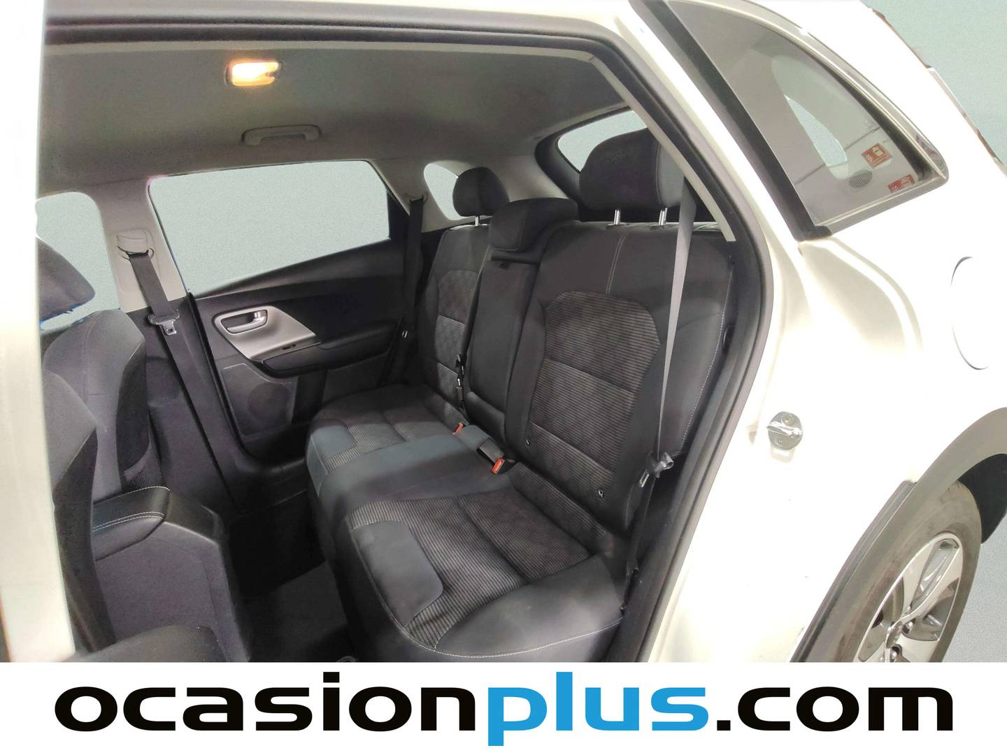 Foto asientos traseros KIA Niro KIA Niro 1.6 GDi PHEV Híbrido Drive (141 CV)