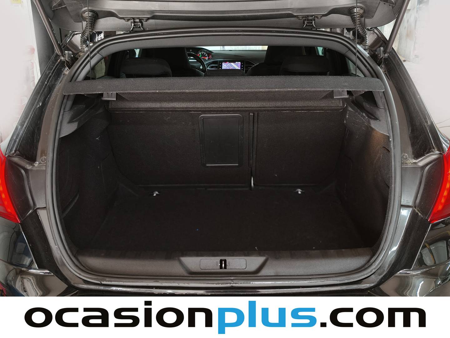 Fotos maletero Peugeot 308 Peugeot 308 PureTech 130 S&S GT Line (130 CV)