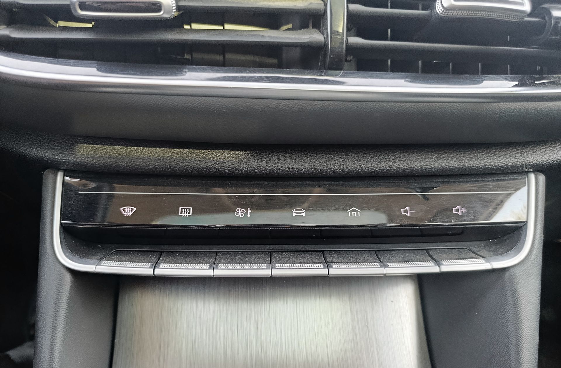 MG EHS 1.5 T-GDi PHEV Luxury - foto 35