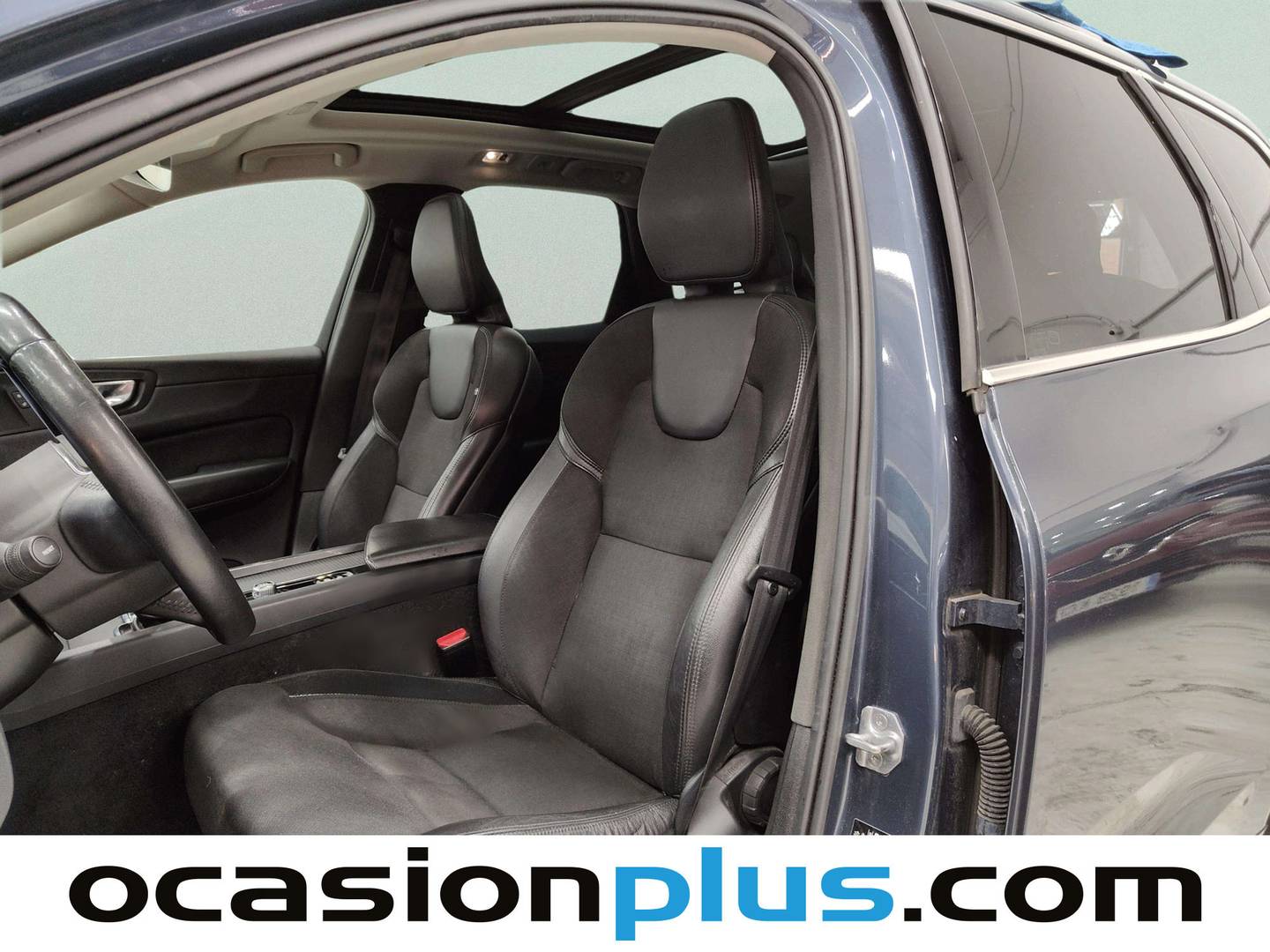Foto asientos delanteros Volvo XC60 Volvo XC60 T4 Business Plus Auto (190 CV)