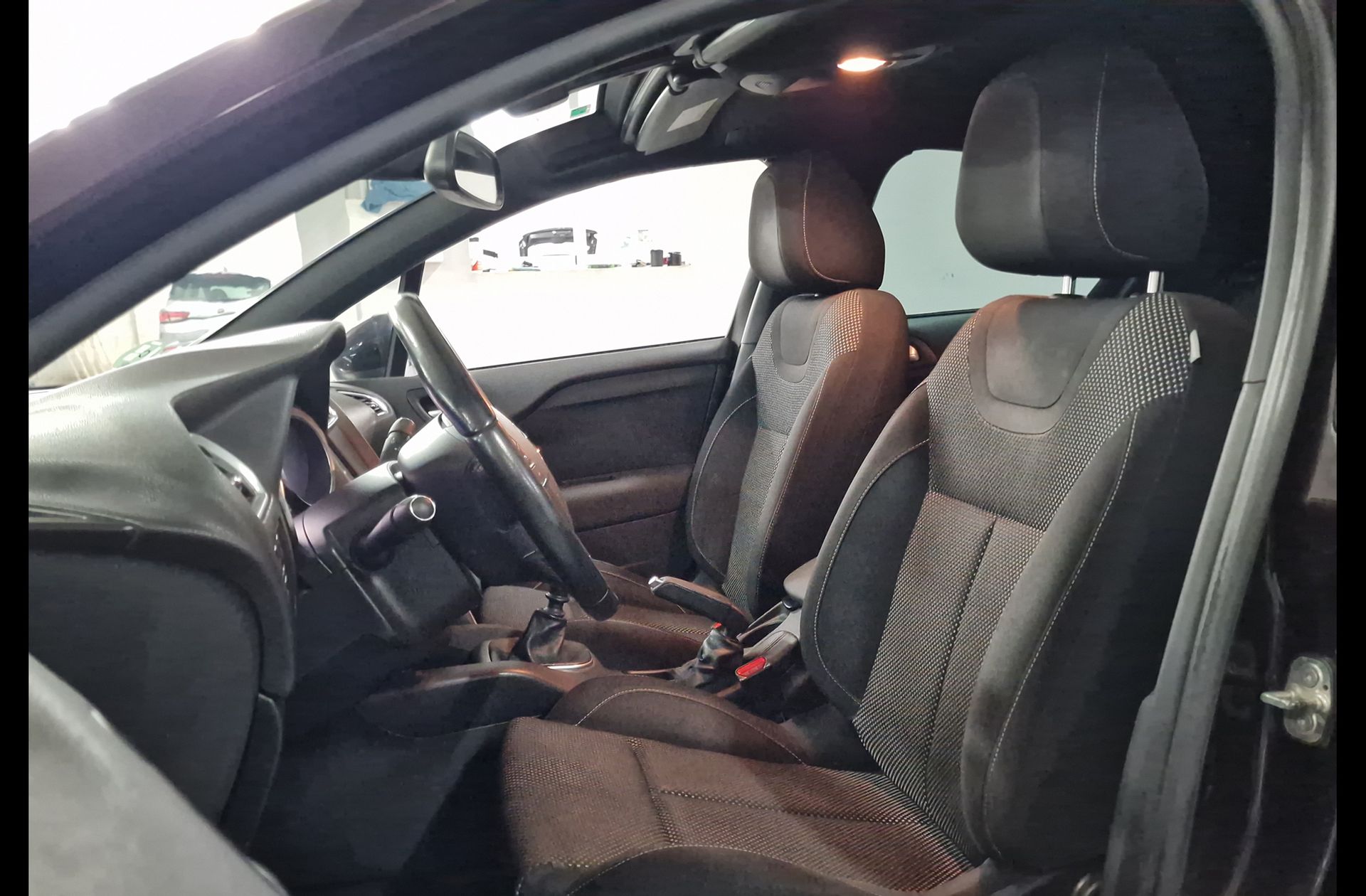 DS 4 PureTech 130 Design - foto 9