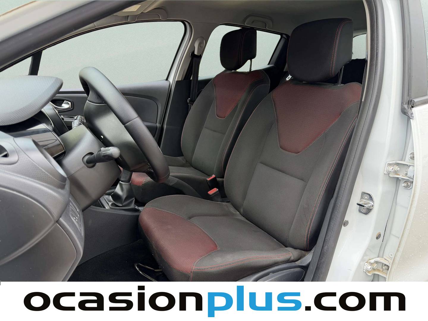 Foto Renault Clio Renault Clio 1.2 16v Authentique (75 CV)