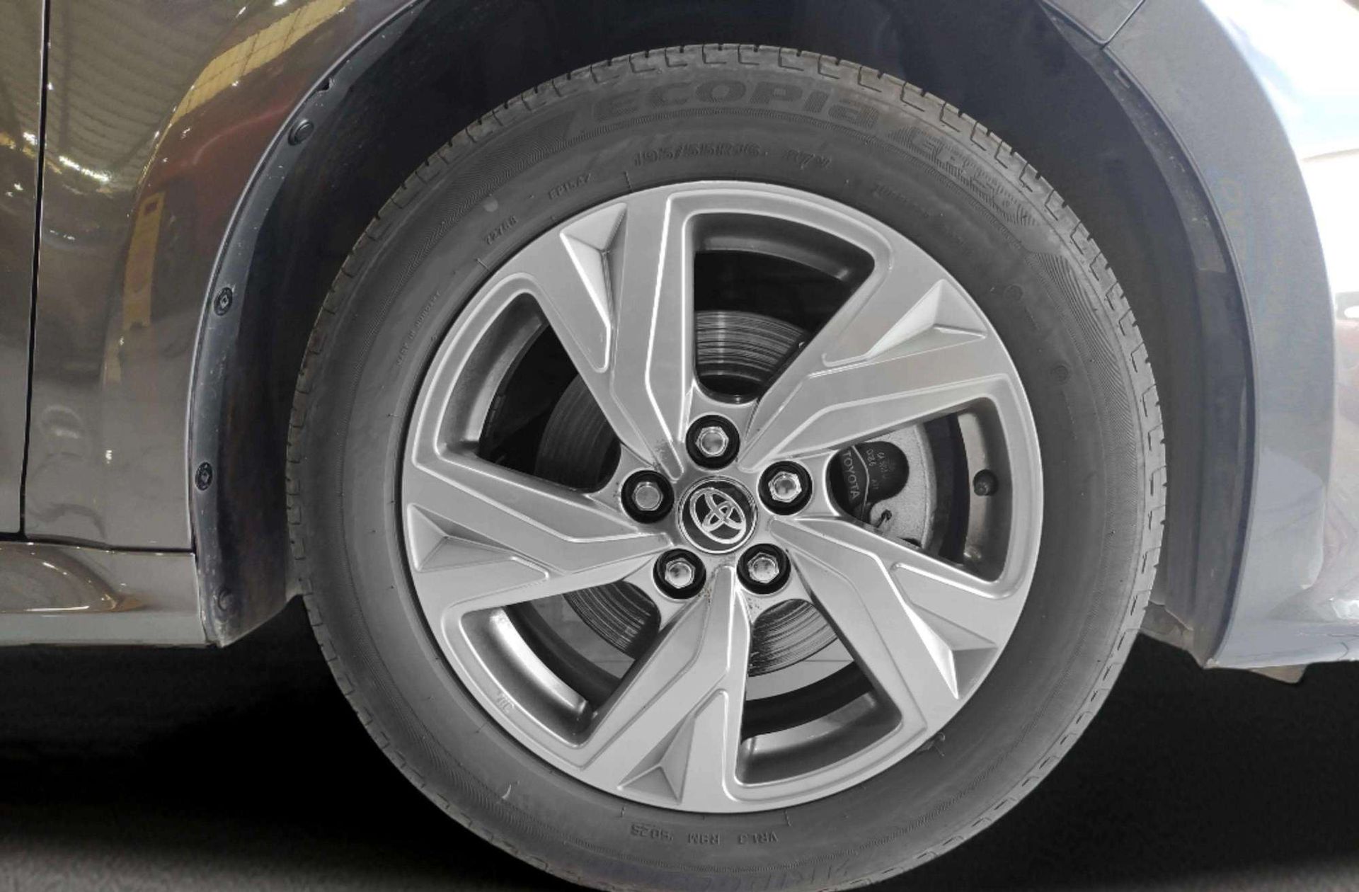 Toyota Yaris 120H Active Plus - foto 26