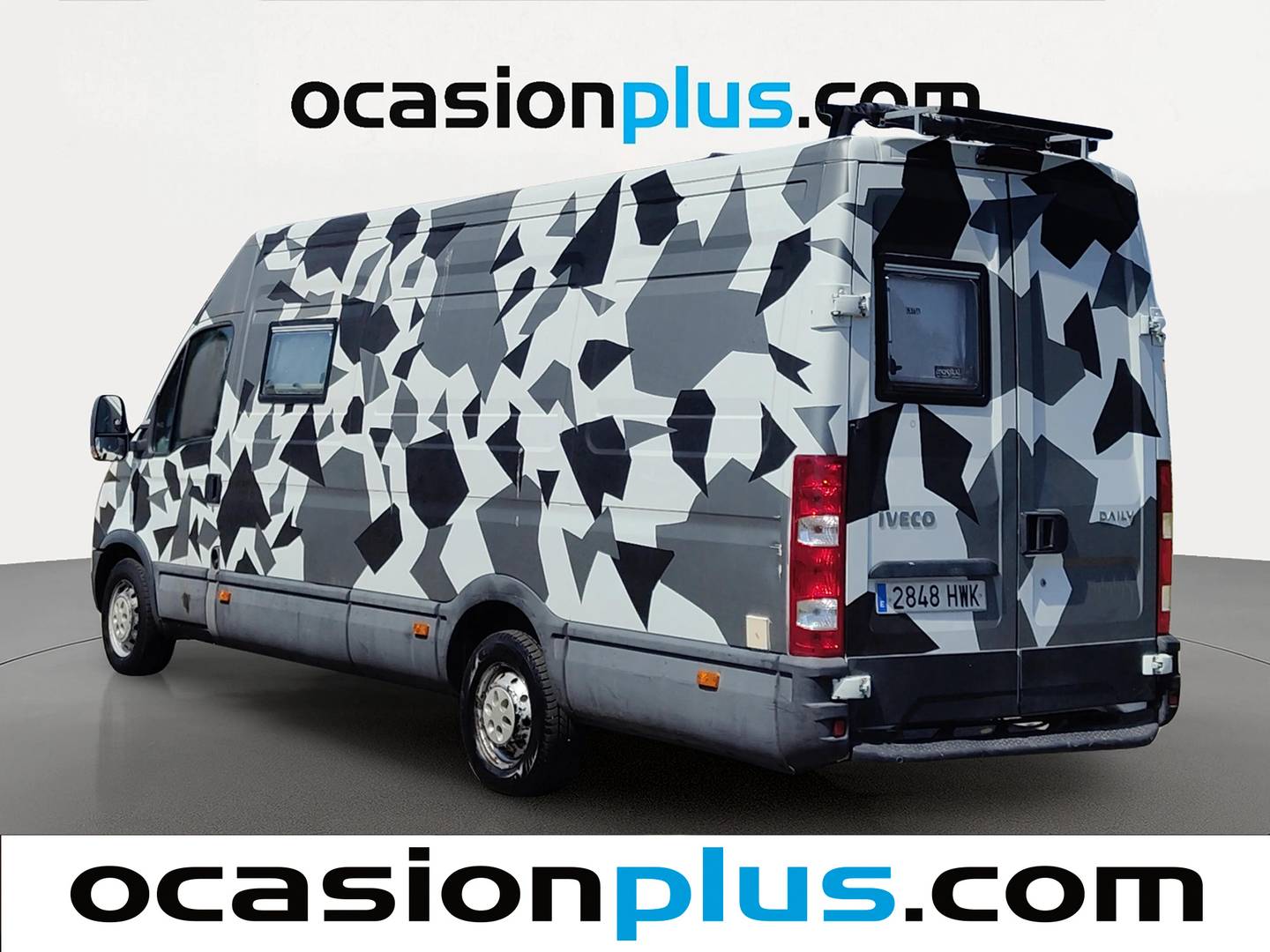 Foto trasera Iveco Daily Iveco Daily 35S 13 V 3950/H3 126 CV derecha