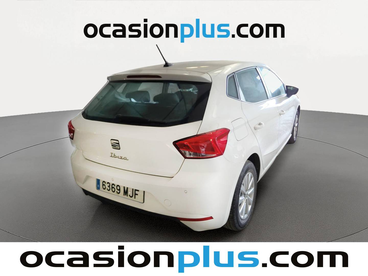 Foto trasera Seat Ibiza Seat Ibiza 1.0 MPI Reference XL (80 CV) derecha