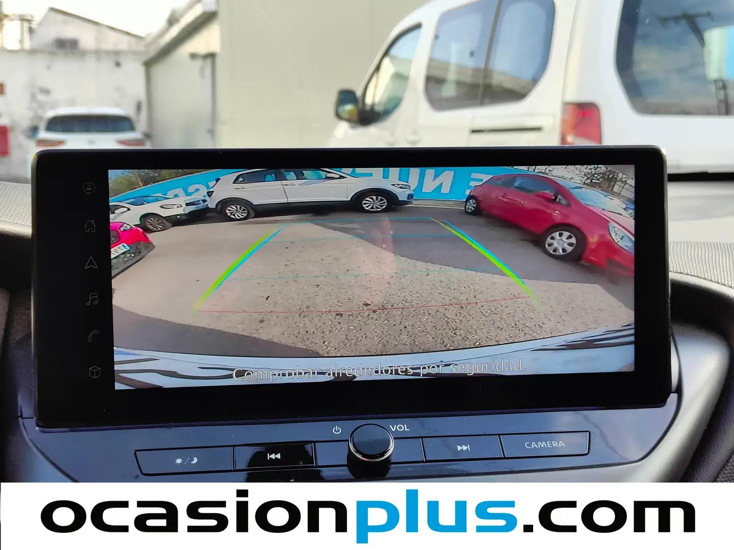 Foto Nissan JUKE Nissan Juke DIG-T N-Connecta 4x2 (114 CV)