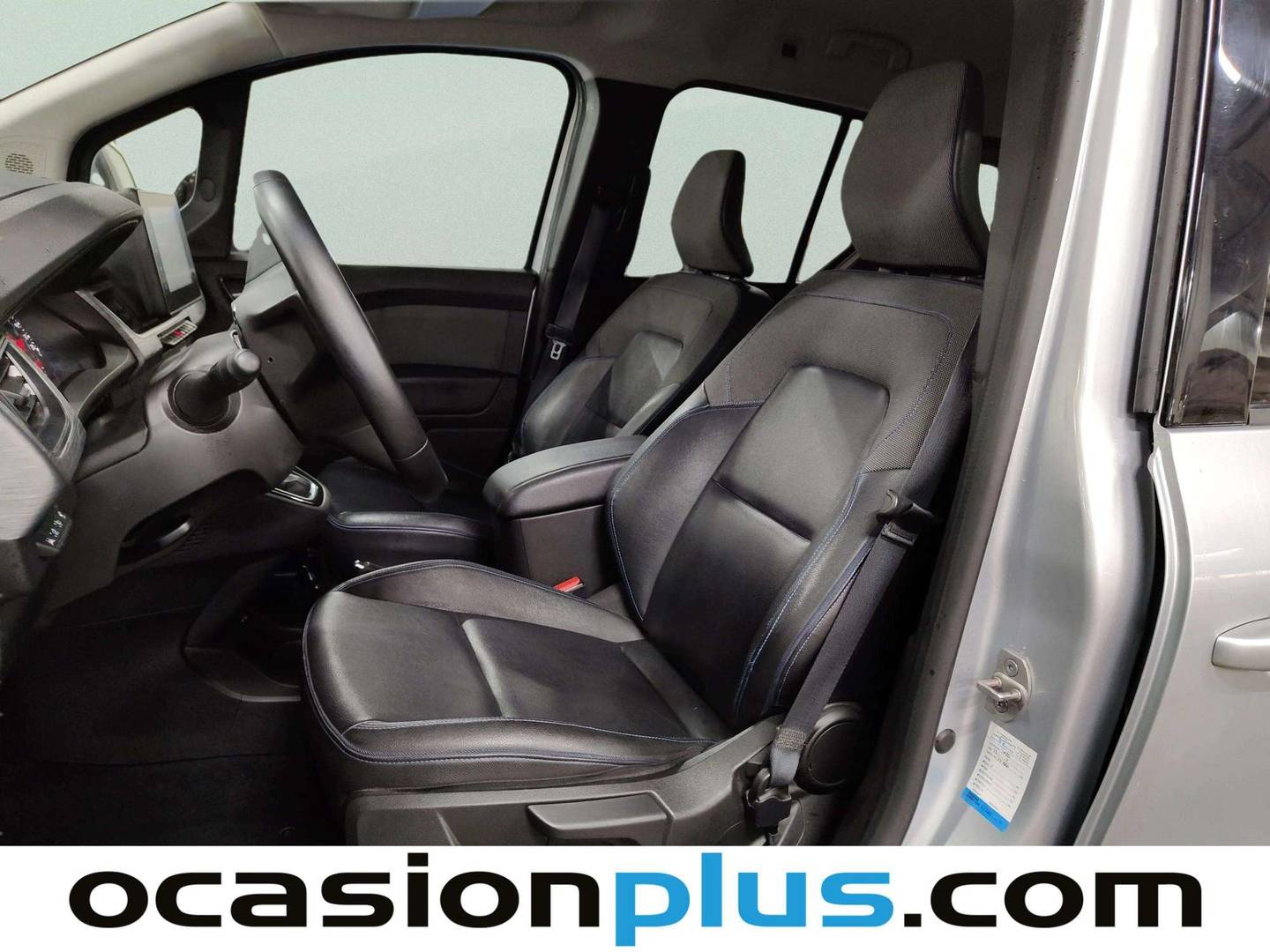 Foto asientos delanteros Nissan Townstar Nissan Townstar 1.3G L1 N-Connecta (130 CV)