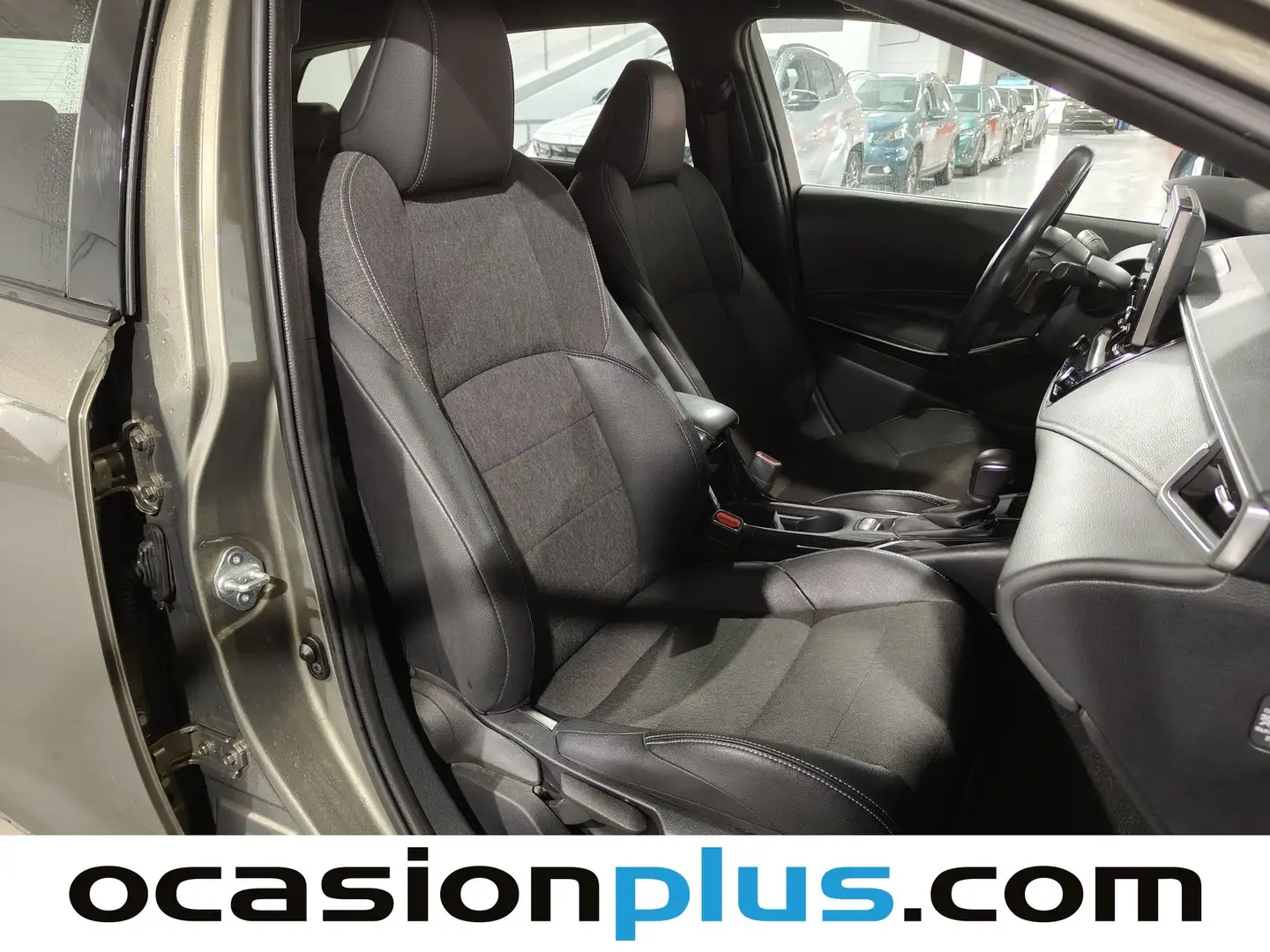 Foto Toyota Corolla Toyota Corolla 180H Style E-CVT (180 CV)