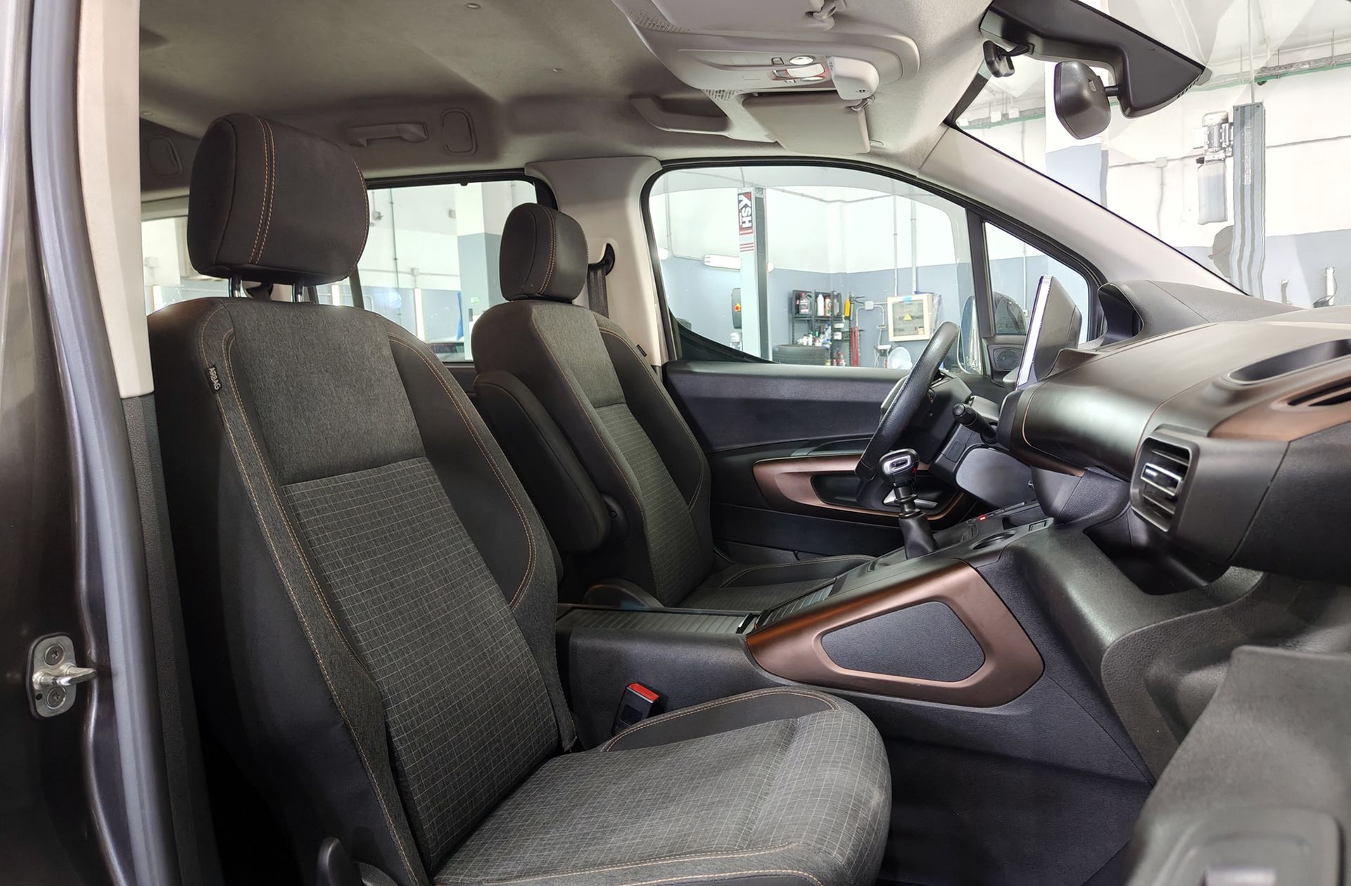 Peugeot Rifter BlueHDi 130 GT Long 7 plazas - foto 19