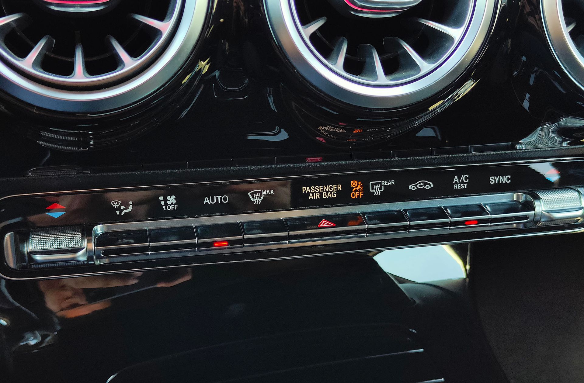 Mercedes-Benz Clase A 180 d Pack AMG - foto 35