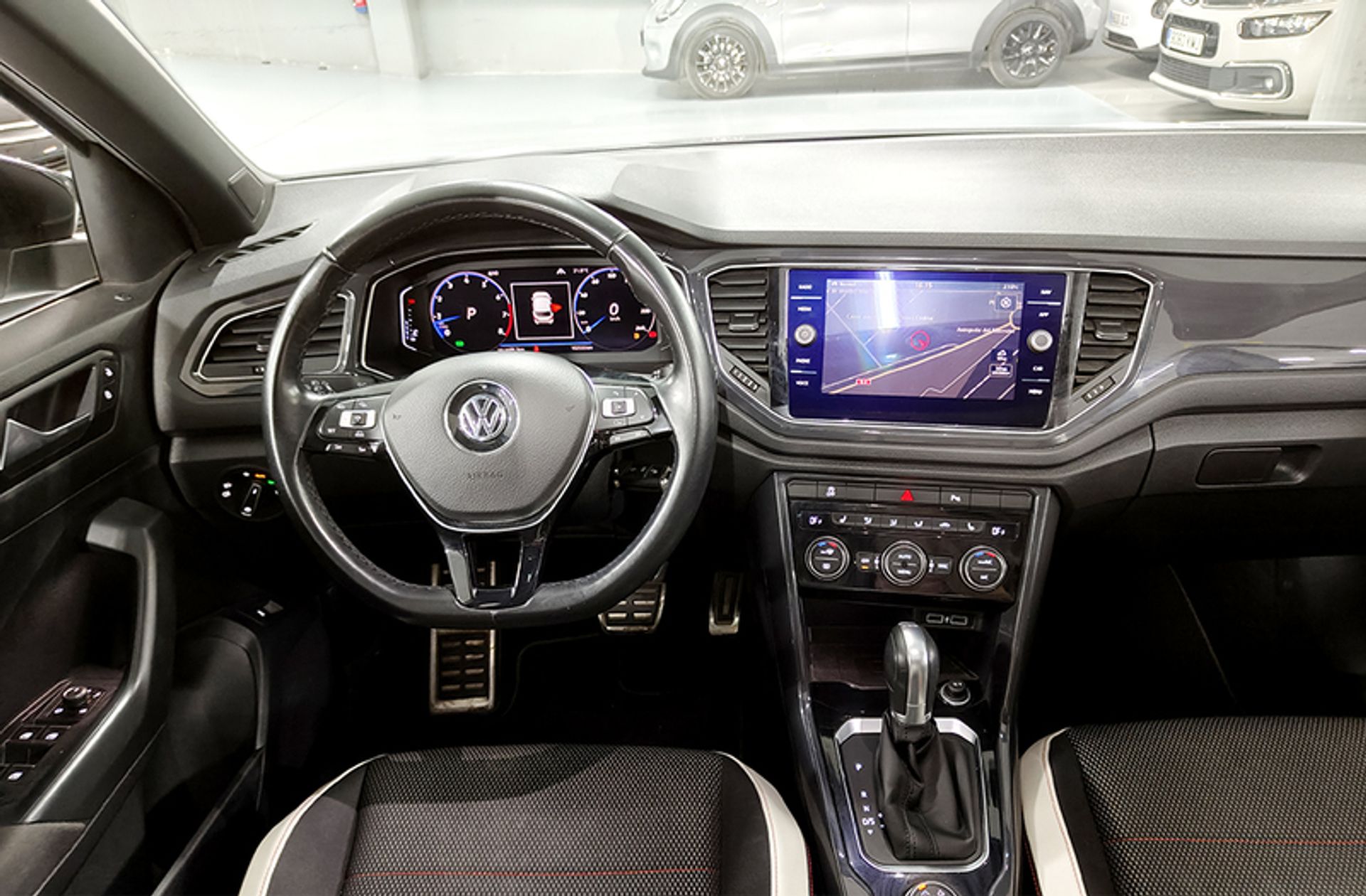 Volkswagen T-Roc Sport 2.0 TSI 4Motion DSG - foto 7