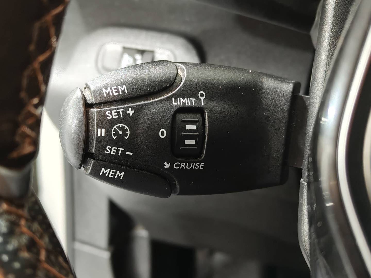 Foto Peugeot Rifter Peugeot Rifter BlueHDi 100 GT Line Standard (100 CV)