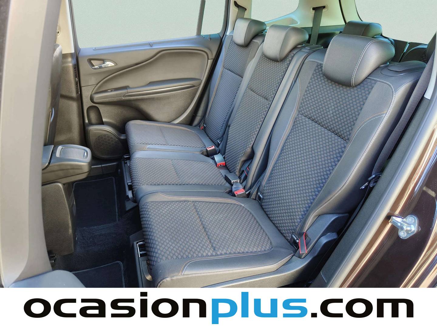 Foto asientos traseros Opel Zafira Tourer Opel Zafira Tourer 1.4 Turbo S&S Excellence (140 CV) 7 Plazas