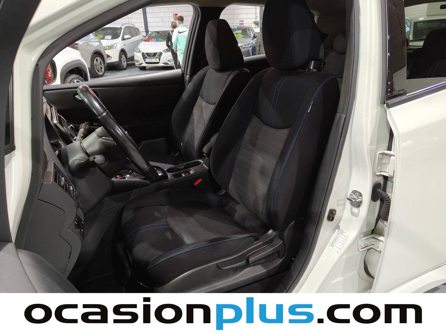 Foto asientos delanteros Nissan LEAF Nissan Leaf 40kWh N-Connecta Bitono (150 CV)