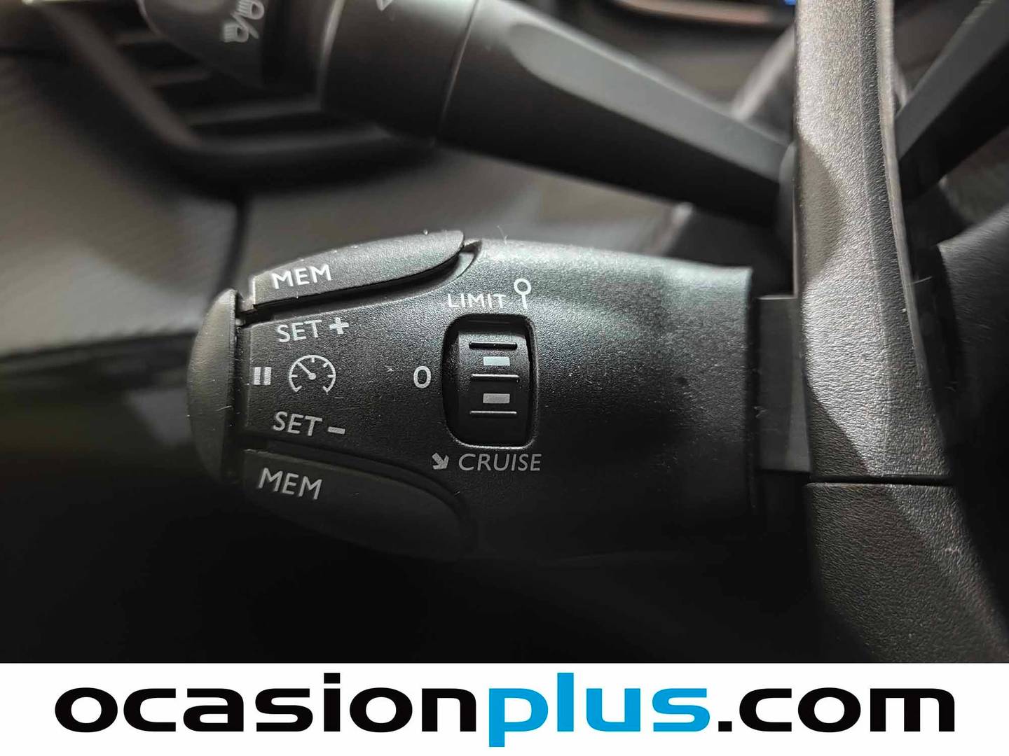 Foto Peugeot 208 Peugeot 208 PureTech 100 Allure 100 CV)