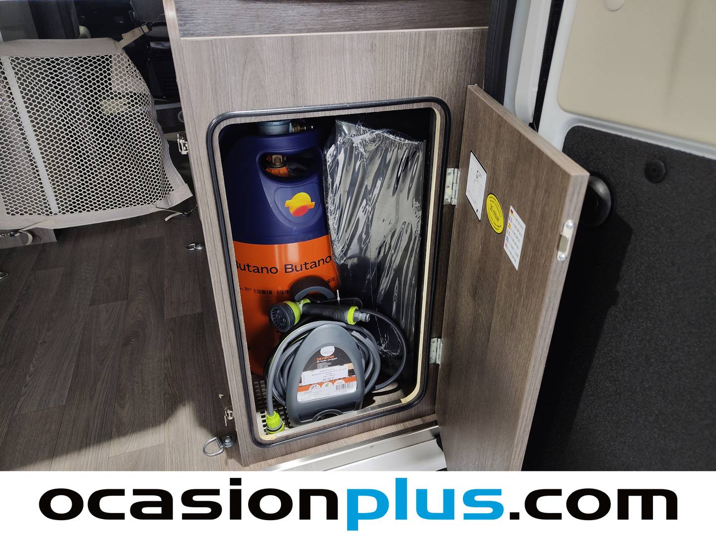 Paquetes del Benimar BENIVAN Benimar BENIVAN B100UP (140 CV) 4 Plazas