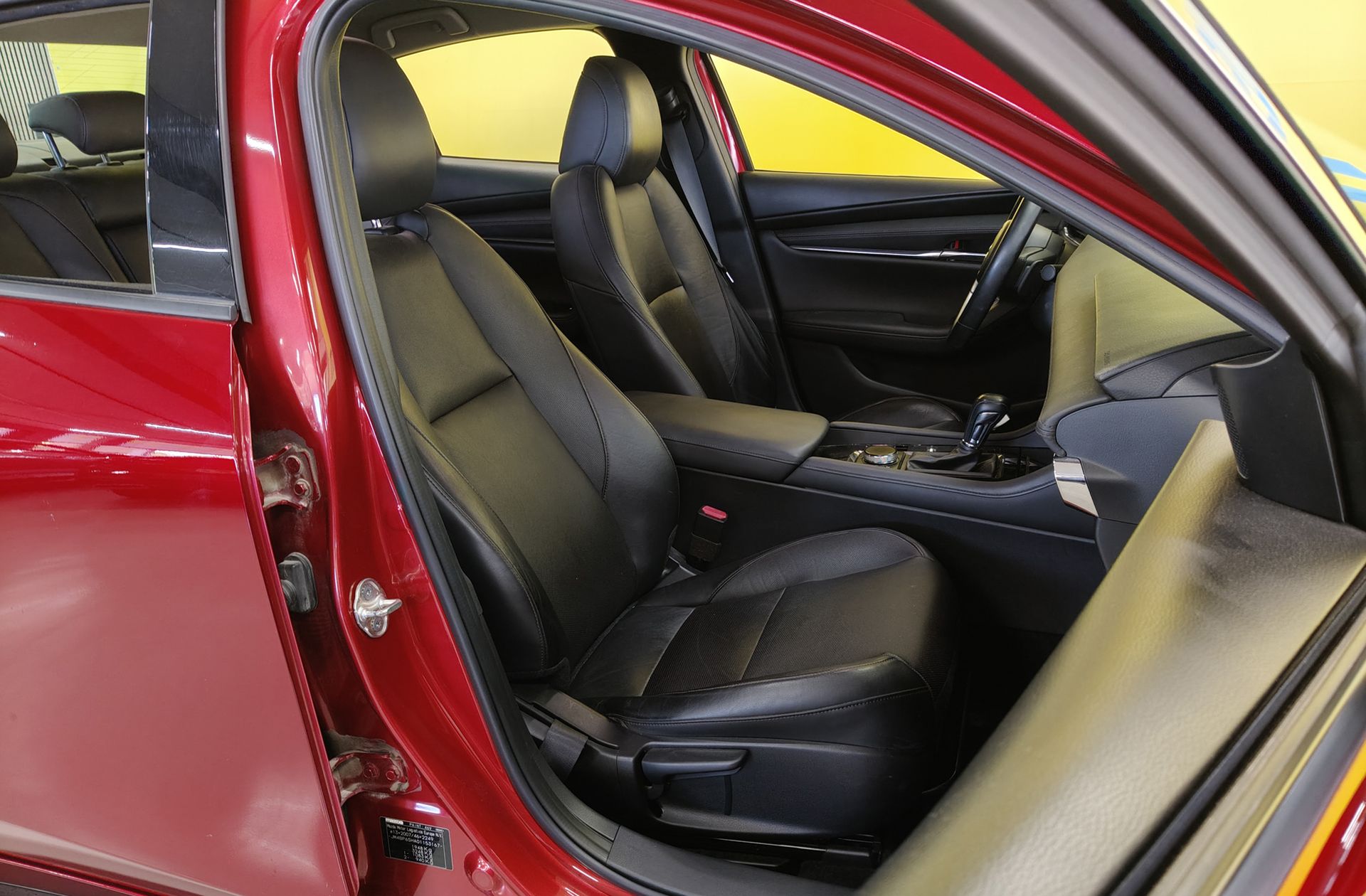 Mazda Mazda3 2.0 Sedan Skyactiv-X Zenith Safety Black - foto 23