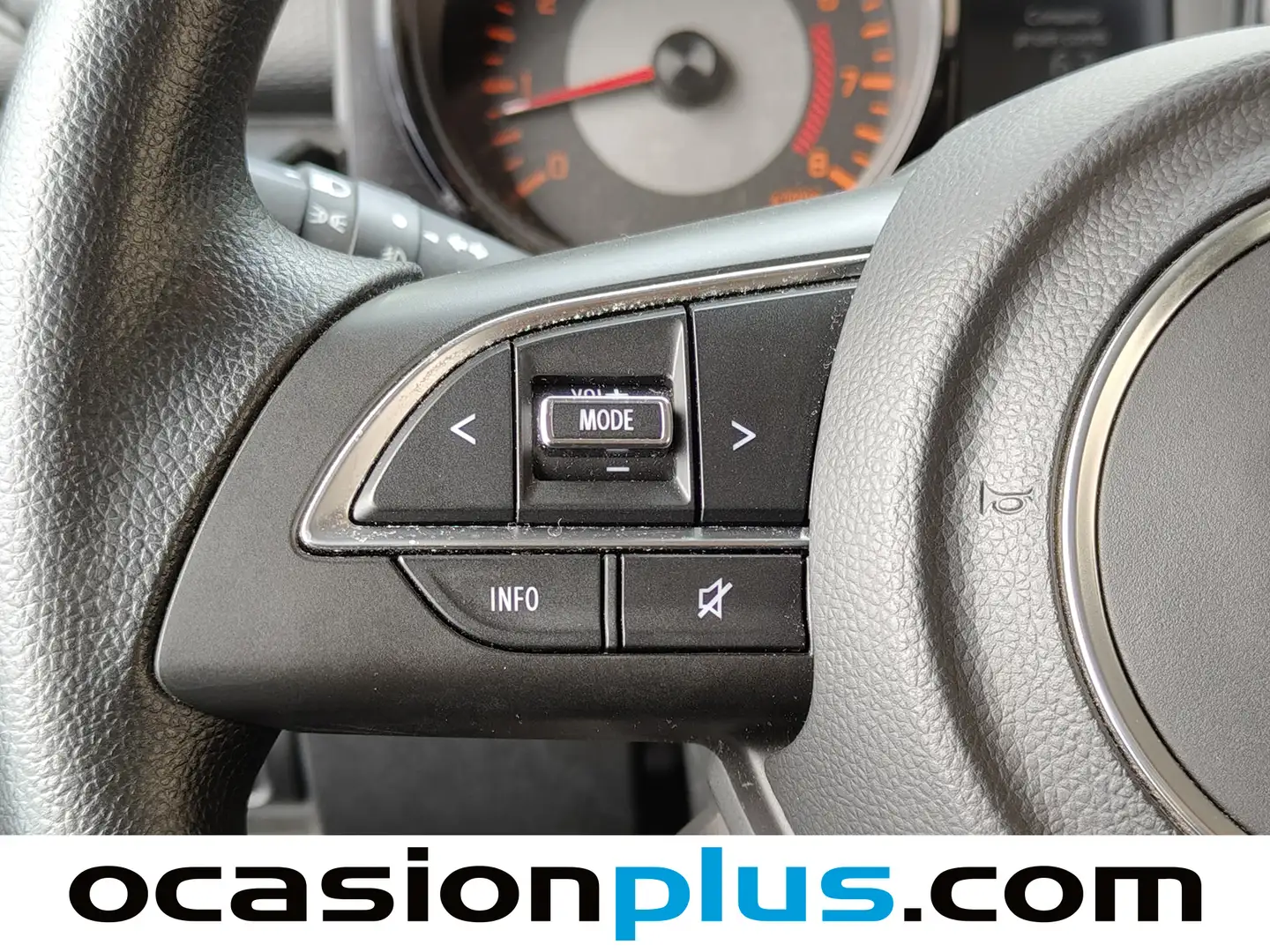 Foto Suzuki Jimny Suzuki Jimny 1.5 Pro (102 CV)