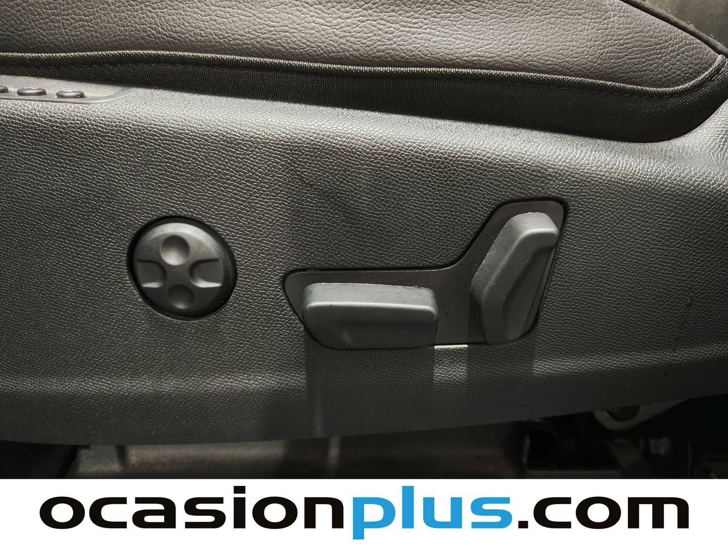 Foto DS DS 7 Crossback DS DS7 Crossback PureTech 180 Performance Line+ Auto (180 CV)