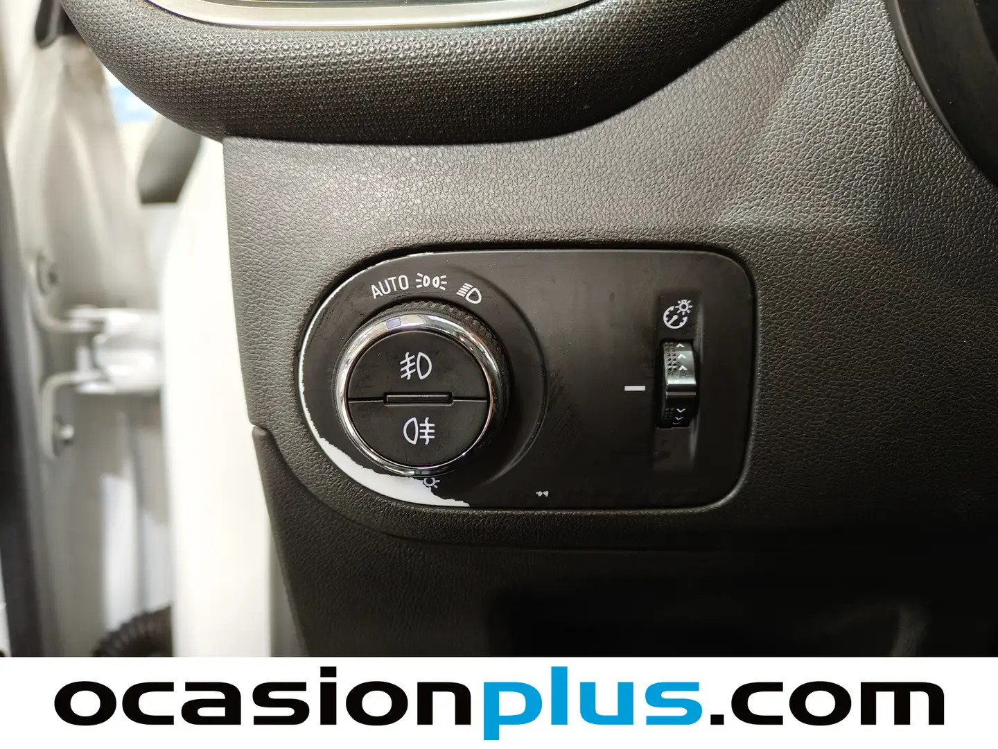 Foto Opel Crossland X Opel Crossland X 1.2 Innovation (130 CV)