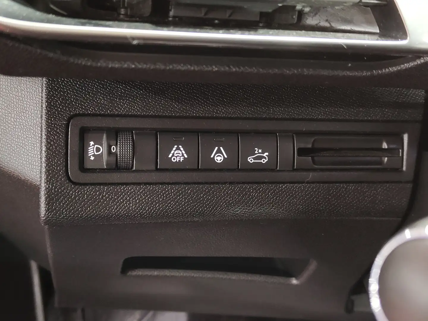 Foto Peugeot 3008 Peugeot 3008 BlueHDI 130 S&S Allure EAT8 (130 CV)