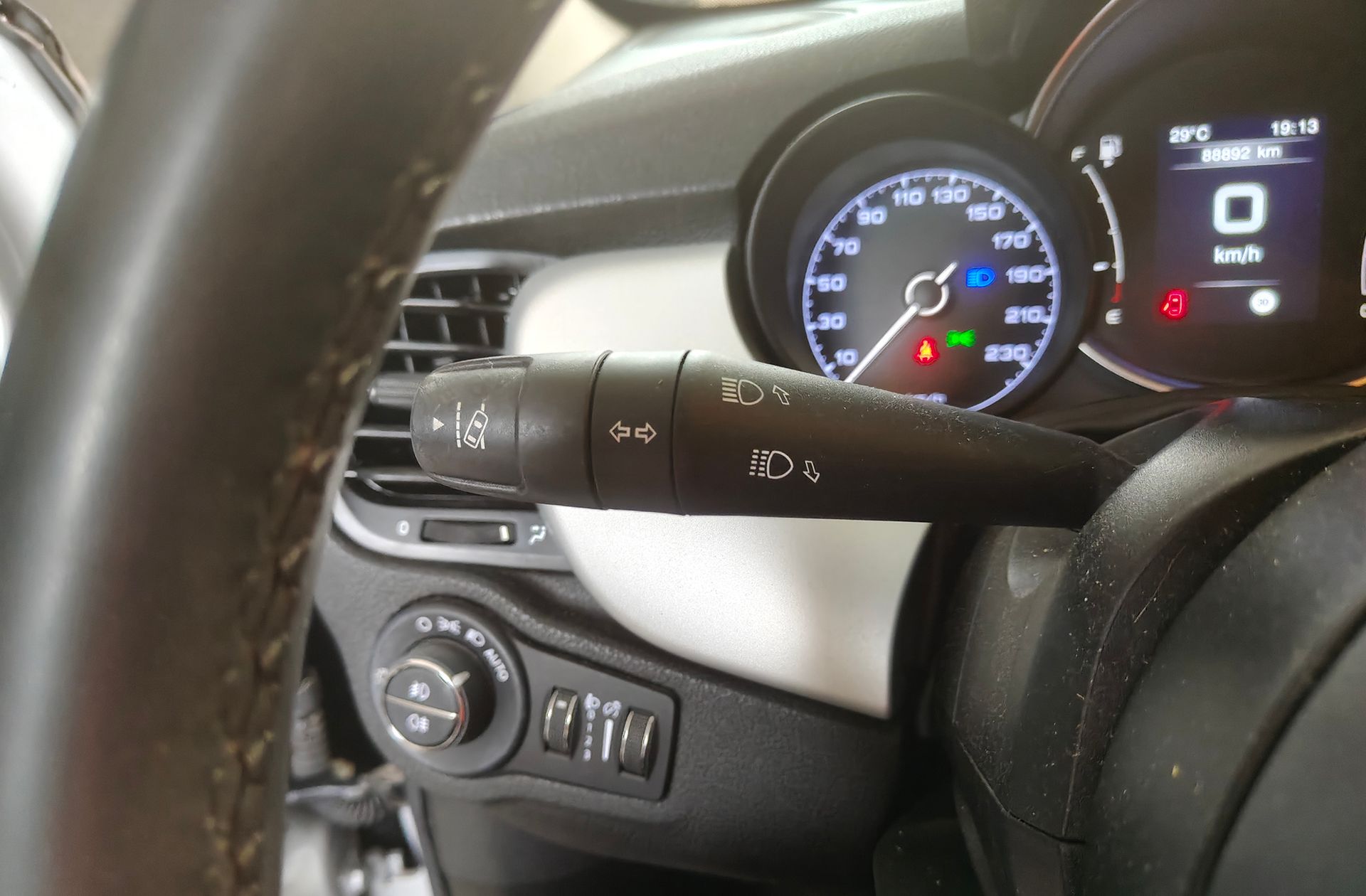 Fiat 500X 1.0 Firefly Connect - foto 25