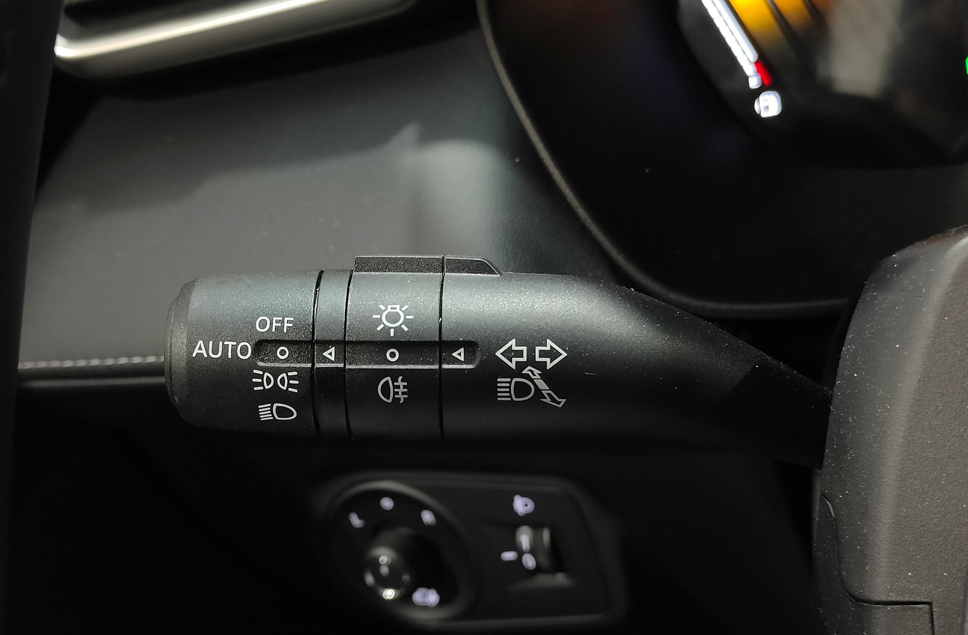 MG ZS 1.5 Hybrid+ Luxury - foto 26