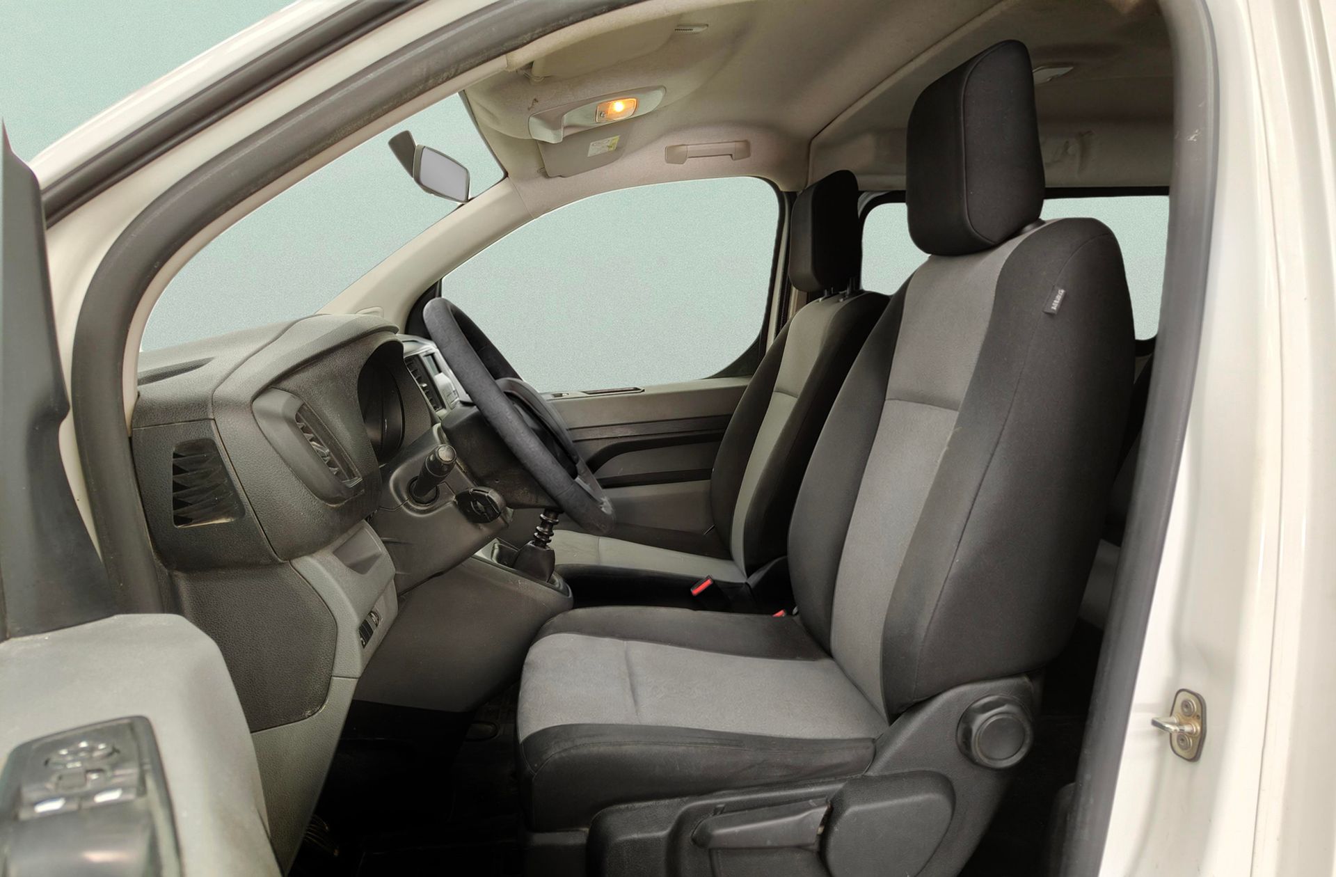 Peugeot Expert Combi BlueHDi 120 Standard - foto 9