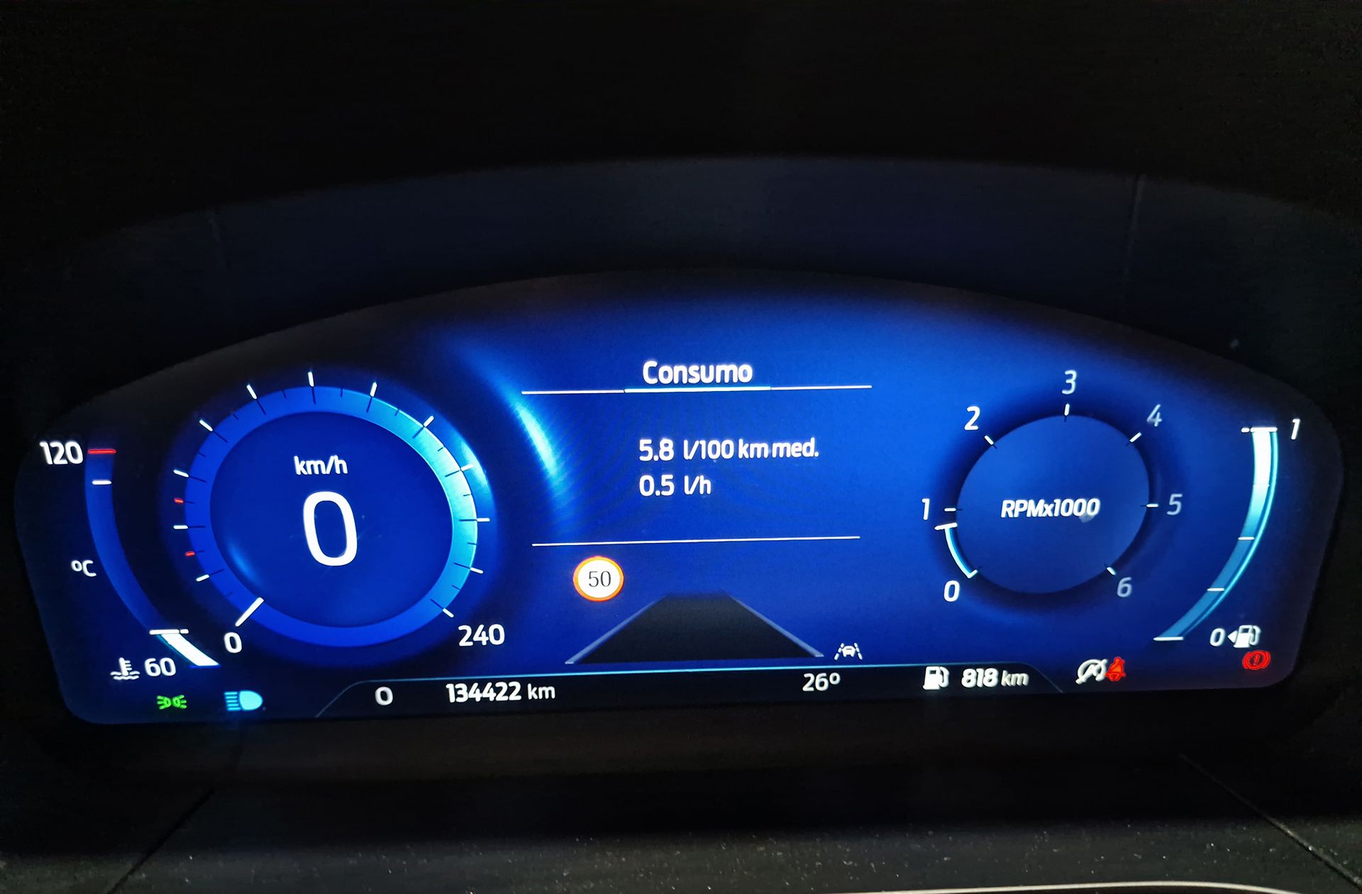 Ford Kuga 1.5 EcoBlue ST-Line - foto 28