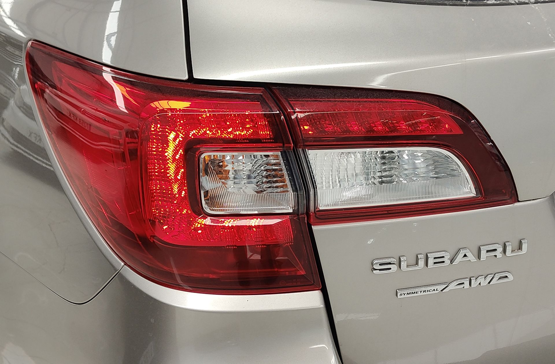 Subaru Outback 2.5 Executive Plus S CVT Lineartronic AWD - foto 18