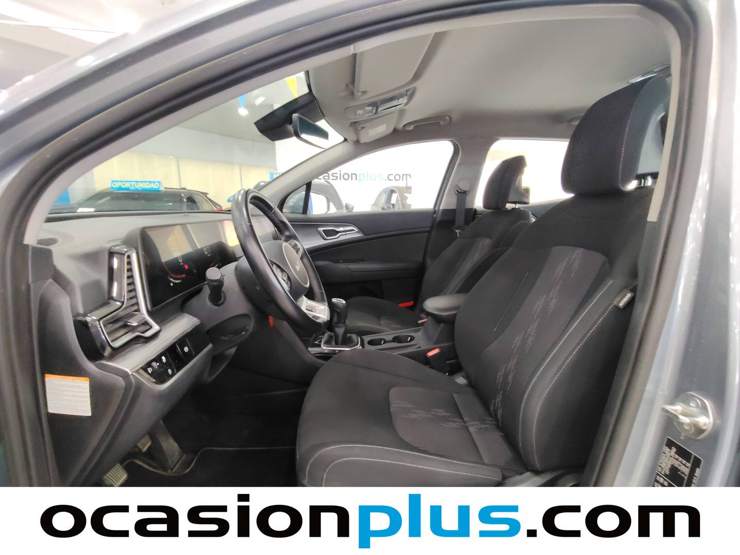 Foto asientos delanteros KIA Sportage KIA Sportage 1.6 T-GDi MHEV Drive 4x2 (150 CV)