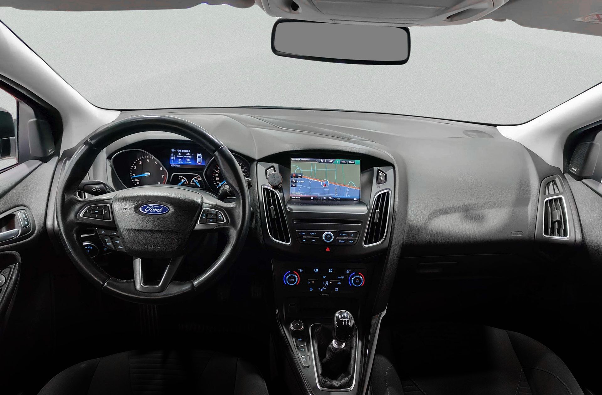 Ford Focus 1.0 EcoBoost Titanium - foto 9