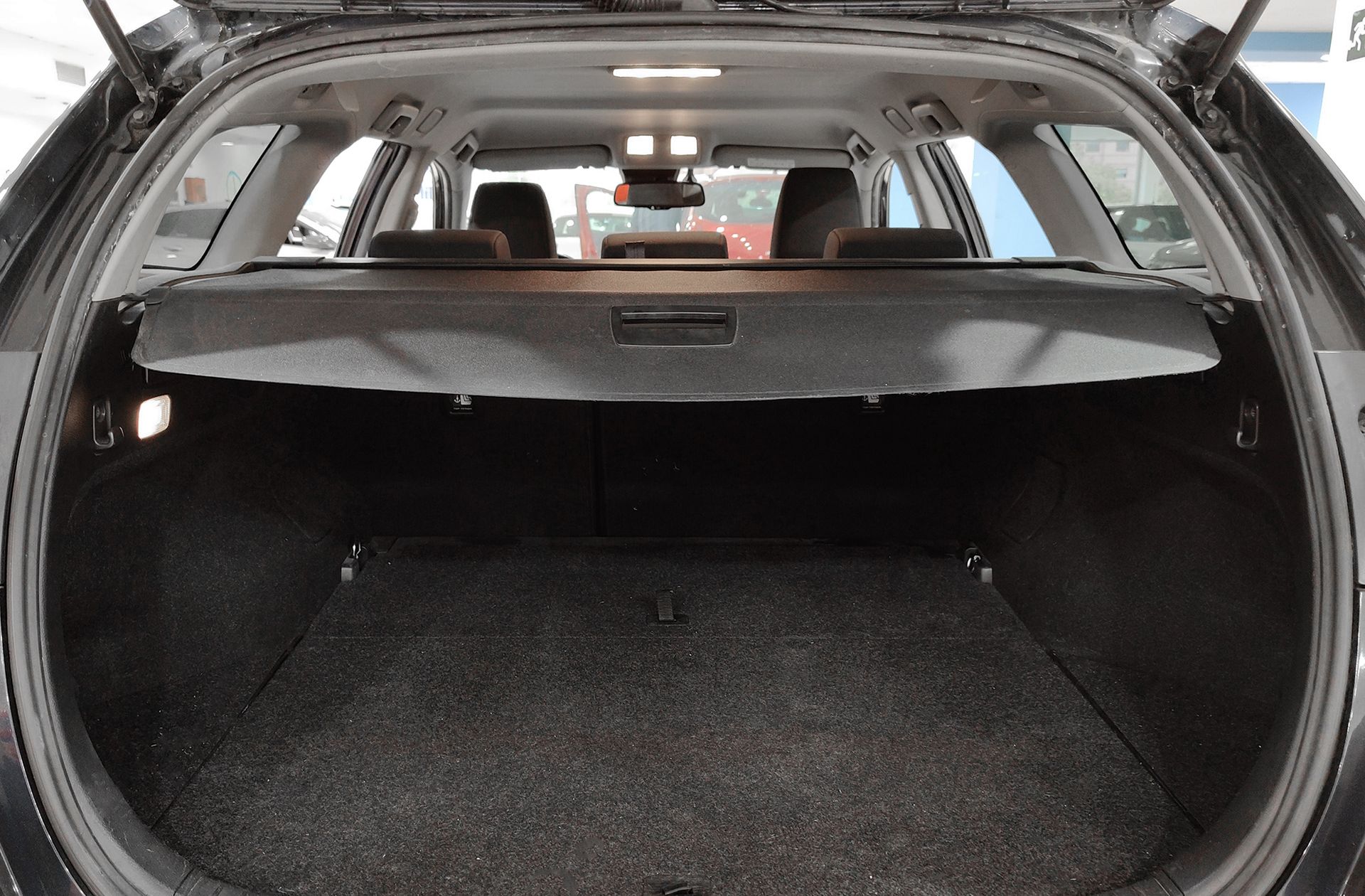 Toyota Auris 140H Touring Sports Active - foto 14