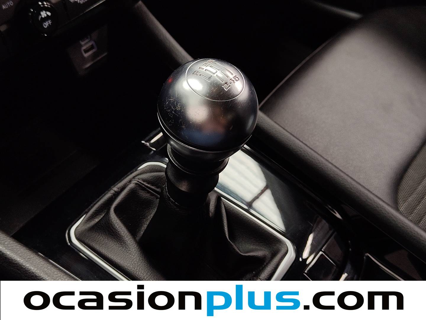 Foto Jeep Compass Jeep Compass 1.3 Gse Night Eagle FWD MT (130 CV)