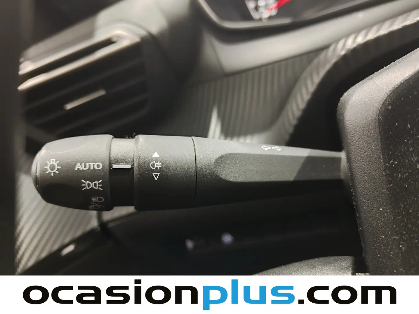 Foto Peugeot 2008 Peugeot 2008 PureTech 100 S&S Allure (100 CV)