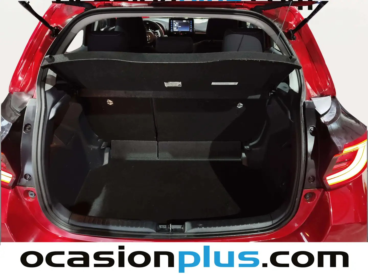 Foto Toyota Yaris Toyota Yaris 120H Business Plus (116 CV)