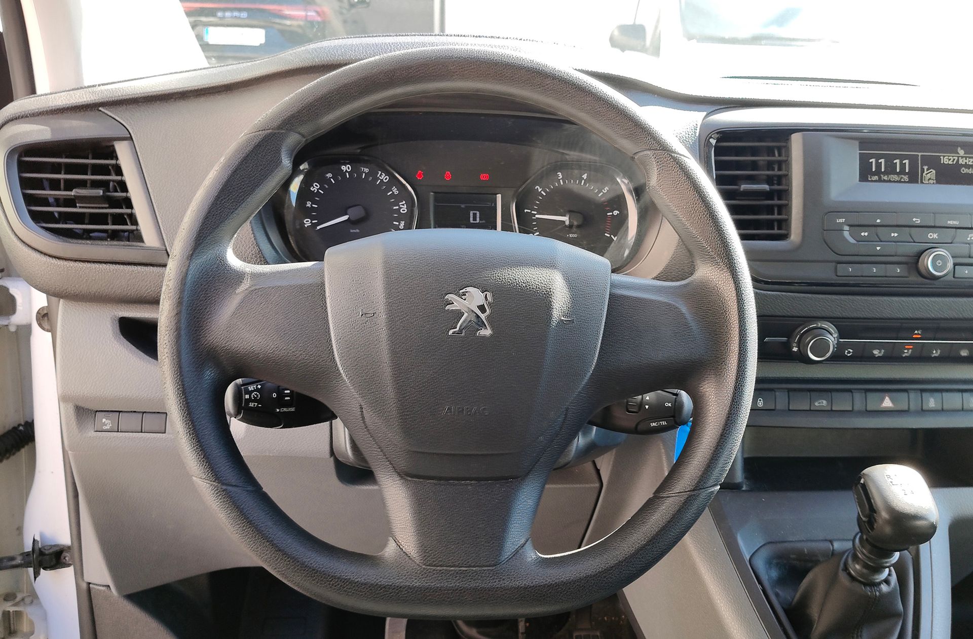 Peugeot Expert Furgon BlueHDi 120 Pro Standard - foto 22