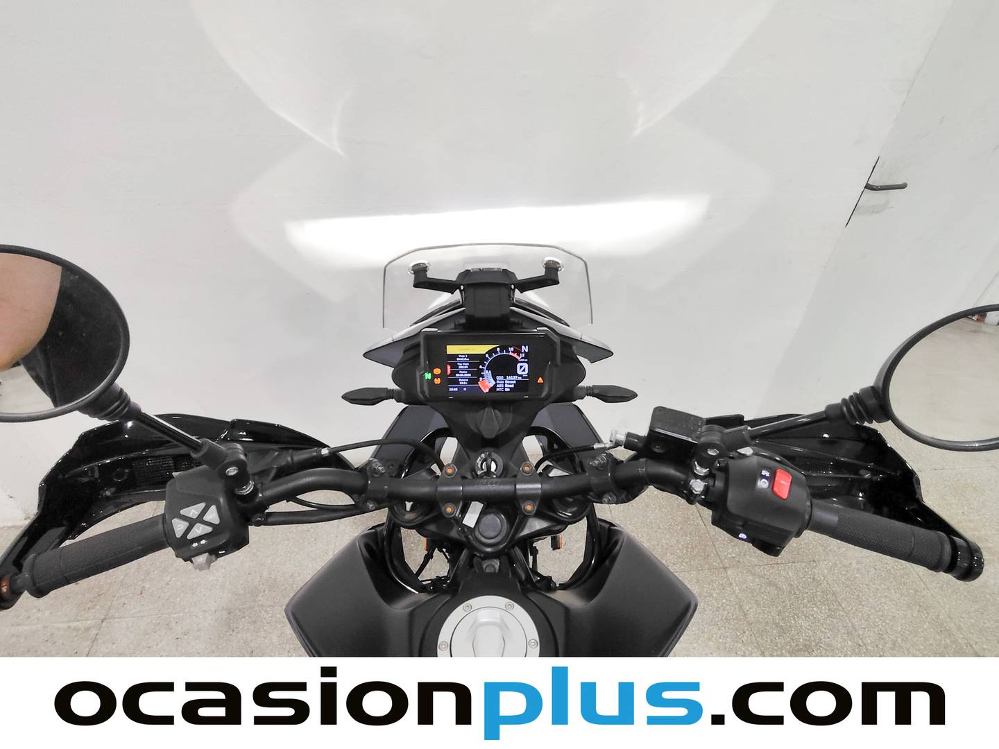 KTM Adventure 390 ABS KTM Adventure 390 ABS 390 ABS (44 CV) km 0