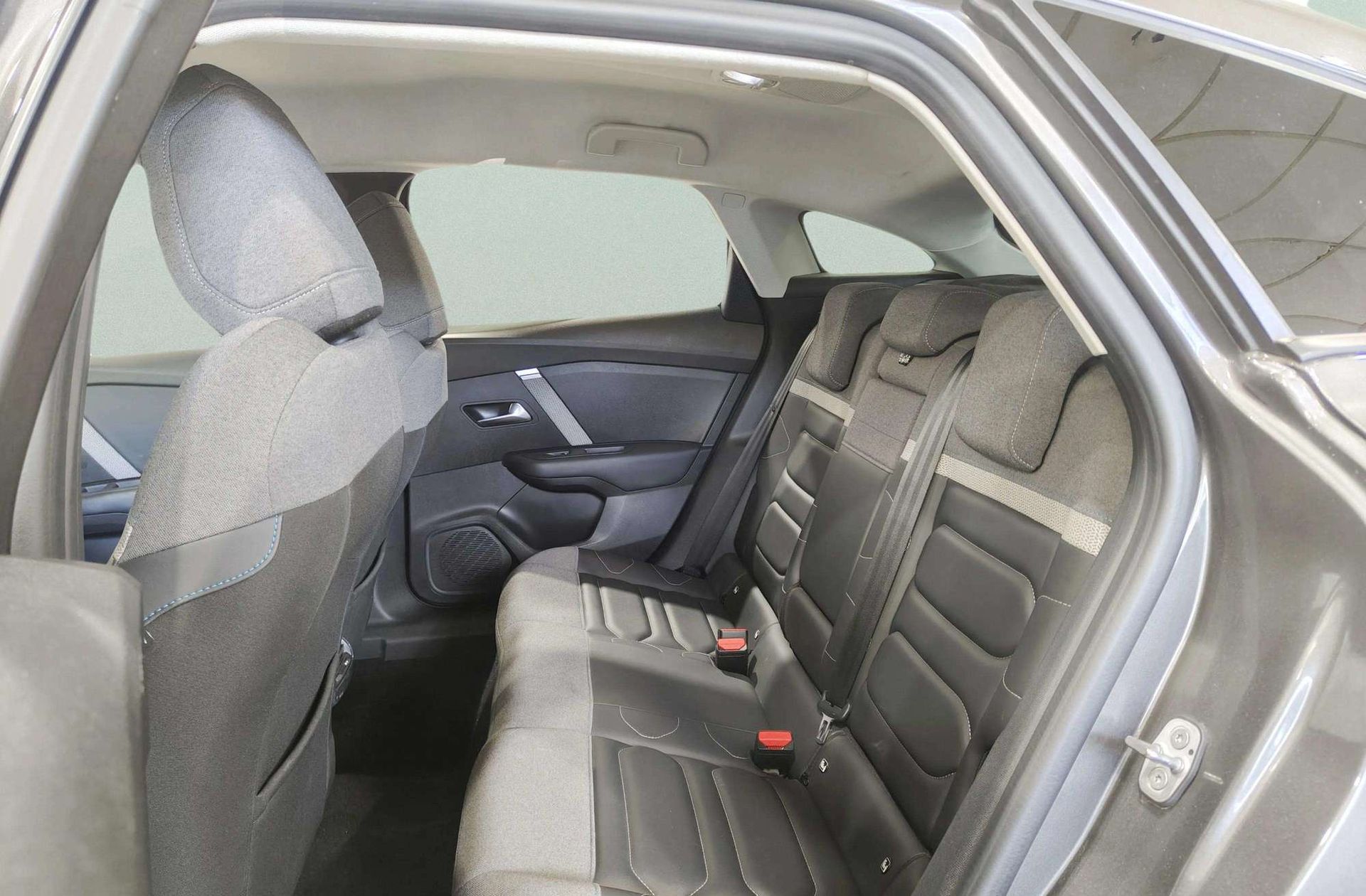 Citroën C4 PureTech 130 Shine - foto 11