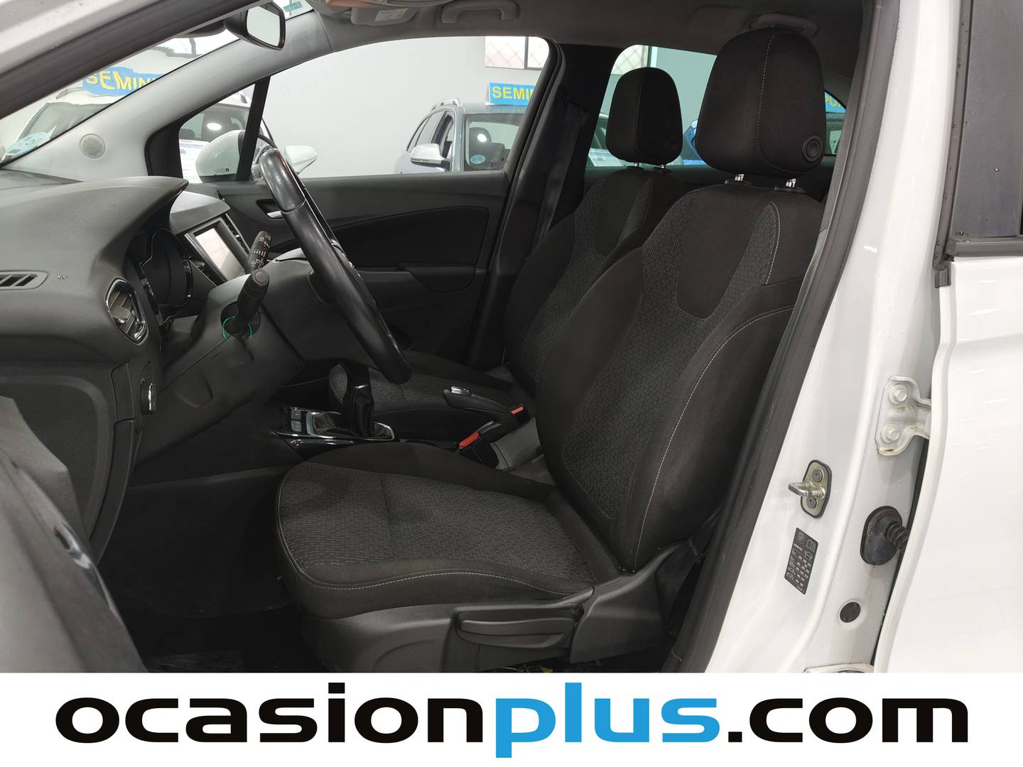 Foto asientos delanteros Opel Crossland X Opel Crossland X 1.6 Turbo Selective (99 CV)