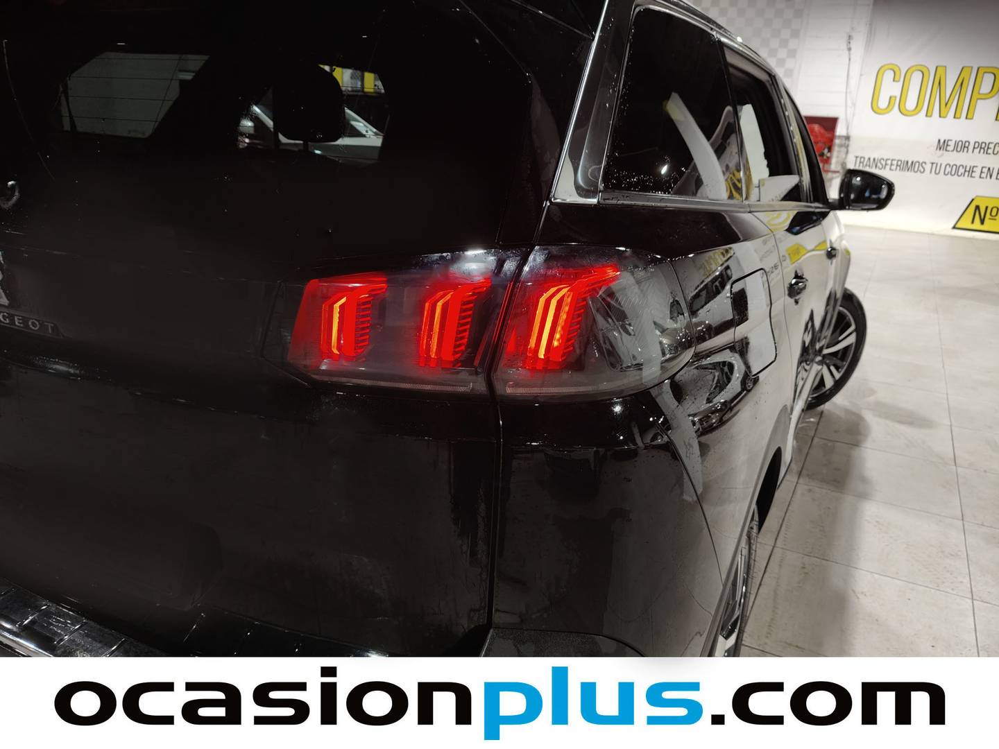 Foto Peugeot 5008 Peugeot 5008 BlueHDI 130 S&S Allure Pack EAT8 (130 CV)