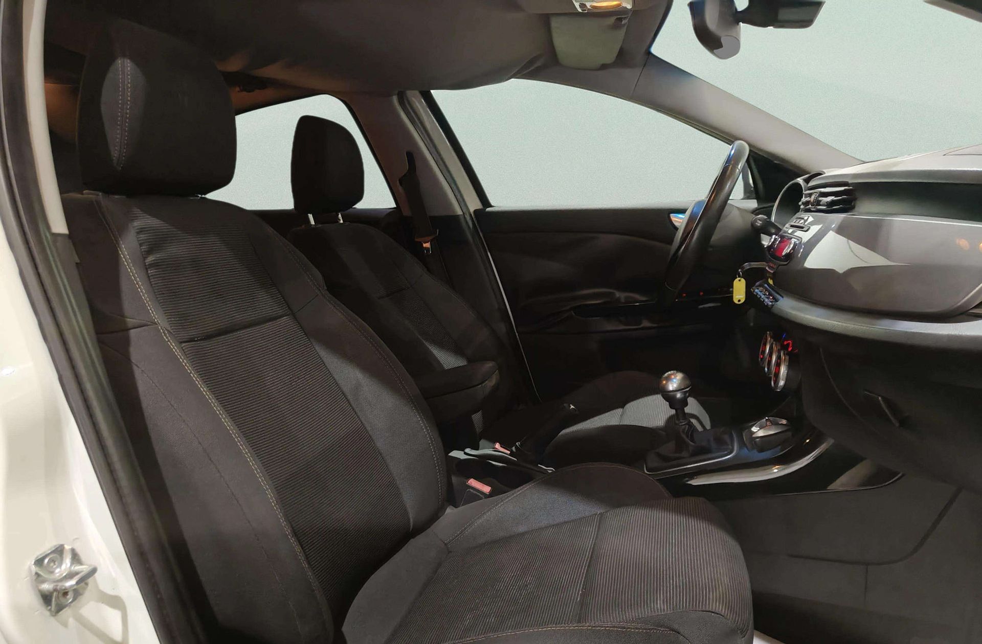 Alfa Romeo Giulietta 2.0 JTDm Distinctive - foto 15