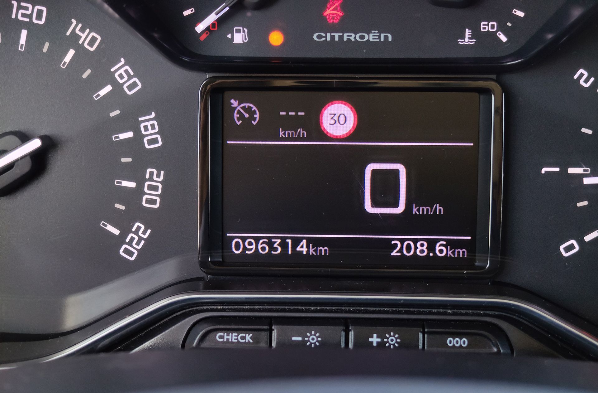Citroën C3 Aircross PureTech 110 Plus - foto 10