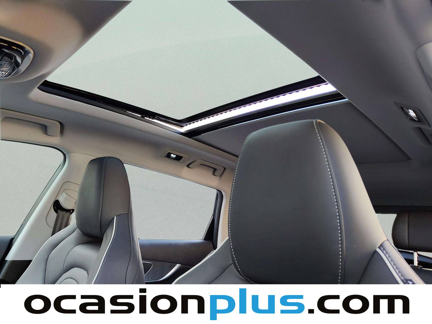 Extras y acabados del EBRO S700 EBRO S700 1.6 TGDI Luxury 7 DCT (147 CV)