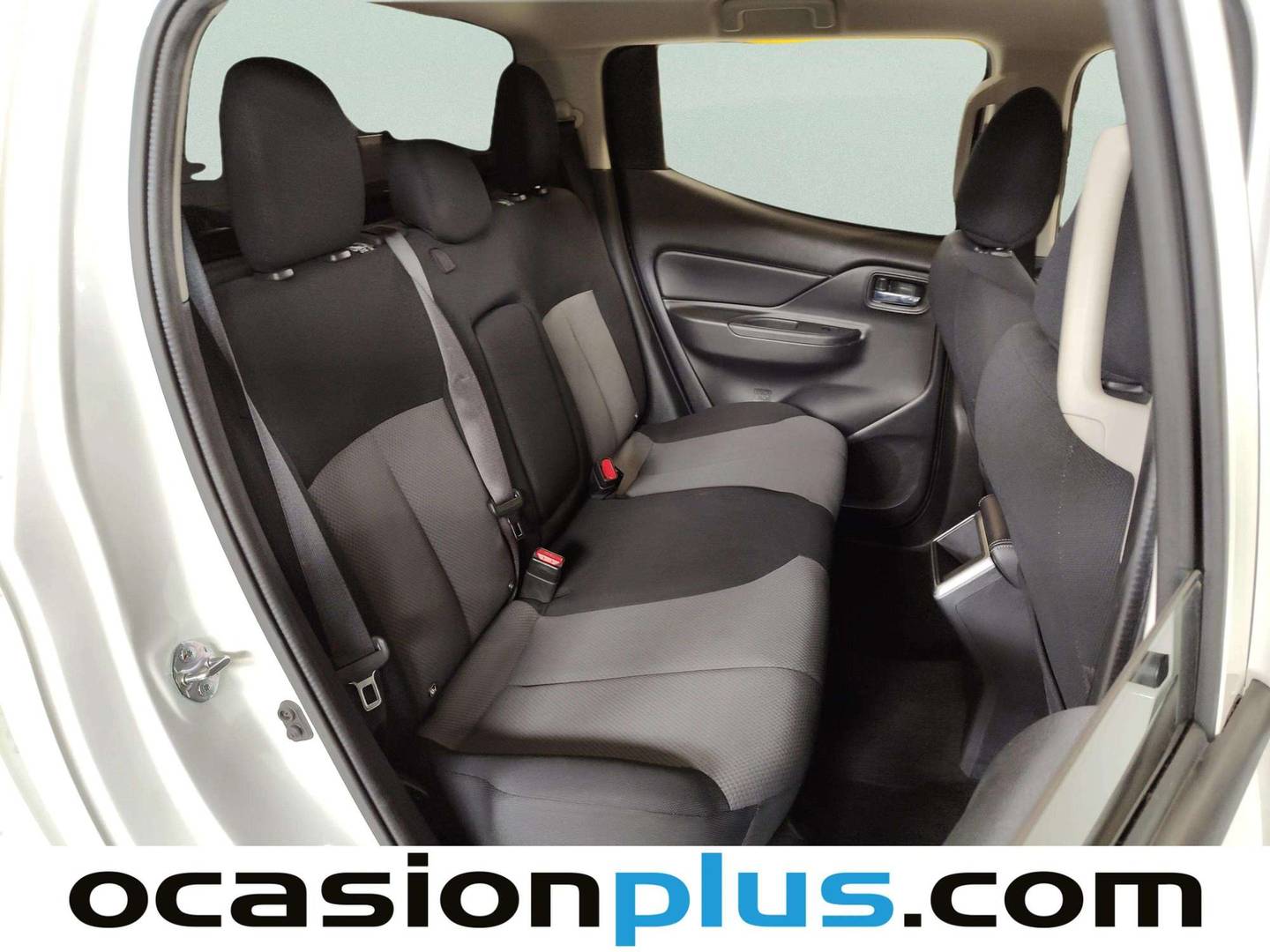 Mitsubishi L200 Mitsubishi L200 220 DI-D Doble Cabina M-Pro Auto (150 CV) 4x4 al mejor precio