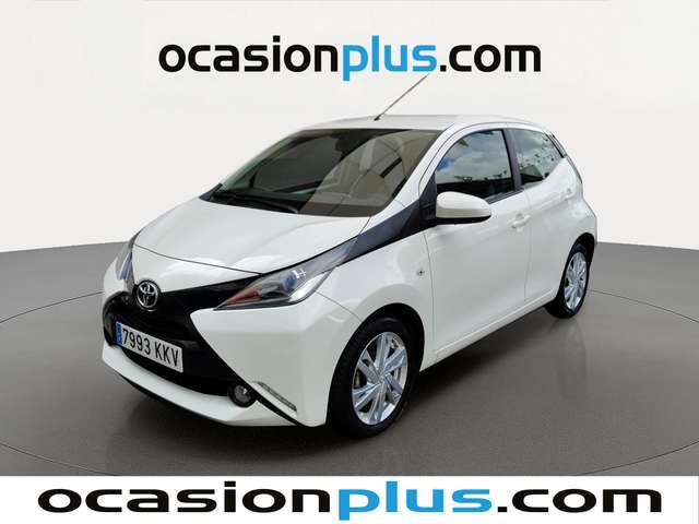 Toyota Aygo 1.0 70 x-play (69 CV) de segunda mano